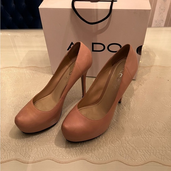 Platform heels. - Picture 4 of 5